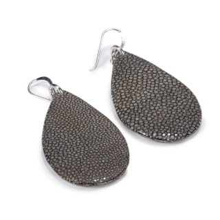 Felex Ohrringe aus Rochenleder dunkelgrau (dark grey) breit / Sterling Silber 925
